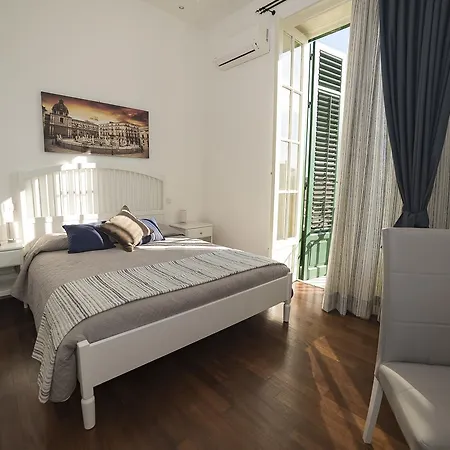 فندق مبيت وإفطار Ai Lattarini House باليرمو