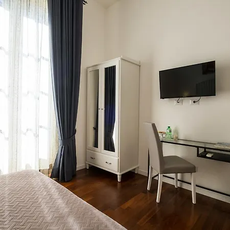Ai Lattarini House 2* باليرمو