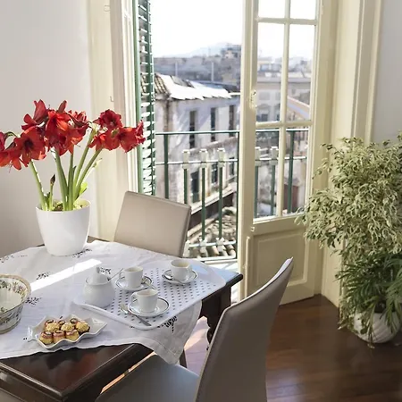 Couette-café Ai Lattarini House